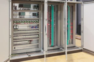 Asamblare tablouri electrice industriale – proiect Olanda